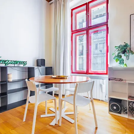 Adm Boutique Old Town Center Loft, Projector - Movie 아파트 브라티슬라바